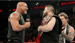 Goldberg encara a Kevin Owens en Raw