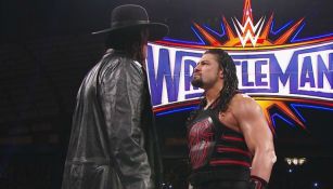 Undertaker encara a Roman Reigns en Raw