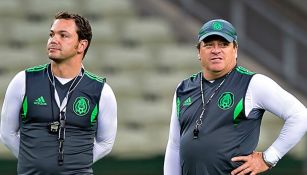 Santiago Baños y Miguel Herrera, en su proceso con la Selección Mexicana