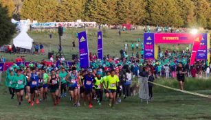 Los corredores llegando a la meta de Split 16k en la Marquesa 