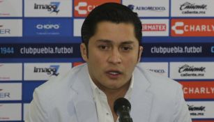Walter Freita, durante una conferencia con el club Puebla