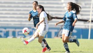 Un partido entre Tigres y Rayados en la Liga MX Femenil