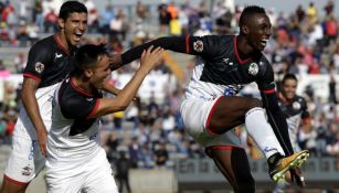 Julián Quiñones celebra su gol frente a Pachuca