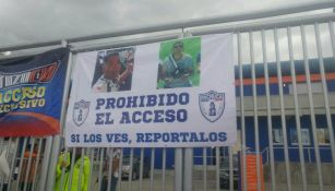 Las pancartas con las fotos de los agresores de Miguel Pontón