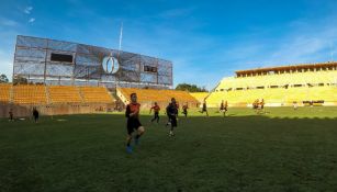 El estadio Tecnológico de Oaxaca en un entrenamiento de los Alebrijes