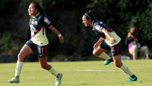 Montserrat Hernández celebra el único gol del encuentro