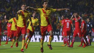 Monarcs festeja gol de Ángel Zepulveda frente a Toluca