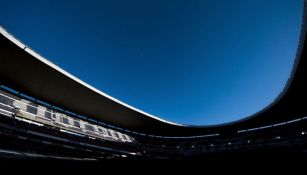 La cancha del Estadio Azteca a horas de iniciar el juego entre América y Cruz Azul