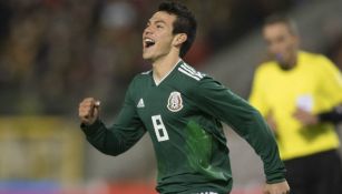 Hirving Lozano festeja un gol con la Selección Mexicana