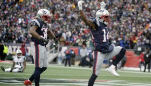 Brandin Cooks festeja un touchdown con Patriots