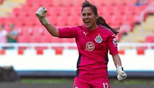 Blanca Félix festeja gol de Chivas contra Monterrey