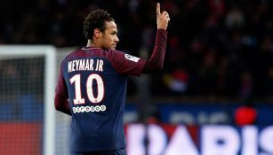 Neymar festeja un gol con el París Saint-Germain