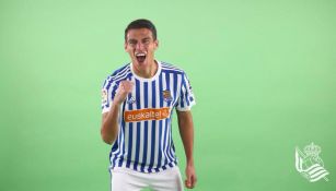 Héctor Moreno luce con orgullo los colores de la Real Sociedad
