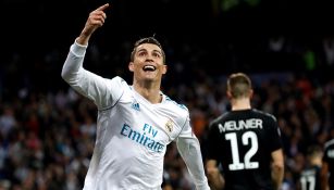 Cristiano Ronaldo festeja un gol contra PSG