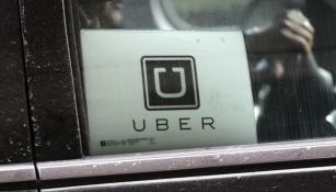Automóvil que ofrece el servicio de Uber