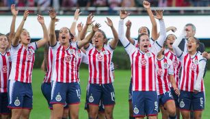 Chivas Femenil celebra el título de Liga 
