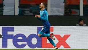 Ramsey celebra gol contra Milan 