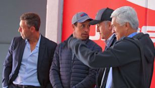 Osorio, Caixinha y Torrado previo a observar el partido