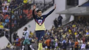 Álvarez festeja gol en el Azteca