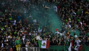 Afición de México en el partido contra Islandia