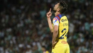 Oribe Peralta se lamenta en juego contra Santos 