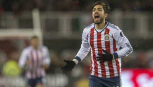 Pizarro festeja gol con Chivas