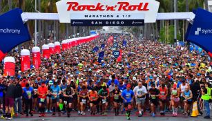 Corredores del Maratón Rock 'n' Roll en la línea de salida
