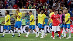 Jugadores de Brasil tras el duelo contra Suiza