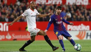 Messi y N'zonzi pelean el esférico en España