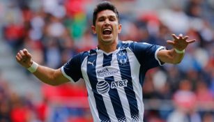 Jesús Molina festeja un gol con Monterrey