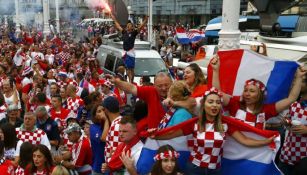 Fan croatas apoyan a su selección en Zagreb