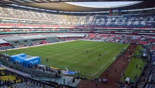 La cancha del Estadio Azteca no se encuentra en buenas condiciones