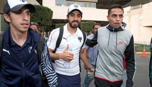 Pizarro sonríe a su llegada a la CDMX