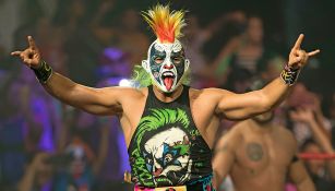 Psycho Clown antes de una lucha en Triple A