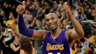 Kobe Bryant celebra triunfo con Lakers