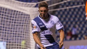Lucas Cavalini celebra su gol vs Monterrey