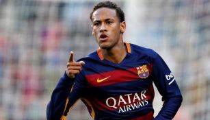 Neymar festeja gol con el Barcelona