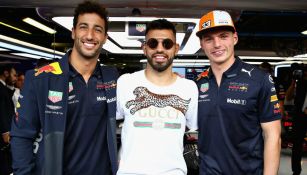 Sergio Agüero y los pilotos de Red Bull Racing 