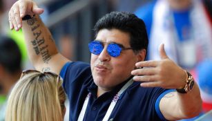Maradona disfruta de un partido en el Mundial de Rusia 2018