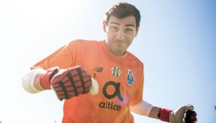 Casillas muestra su felicidad en entrenamiento con el Porto 