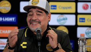 Maradona en su presentación con Dorados 