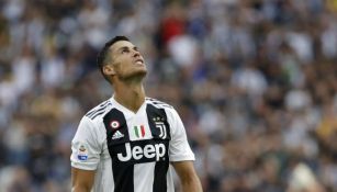 Cristiano se lamenta en partido de Juventus