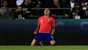 Nicolás Castillo celebra el gol del triunfo de Chile ante México