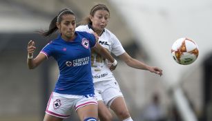 Acciones del encuentro entre Cruz Azul y Pumas de la Liga Femenil