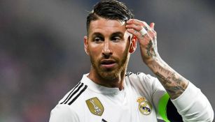Ramos se lamenta en juego del Real Madrid contra  Voktoria Plzen