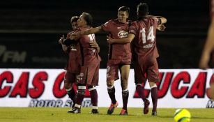 Futbolistas de Toluca celebran anotación contra La Máquina