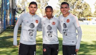 Joe Corona, Andrés Ibargüen y Luis Reyes posan para la lente de RÉCORD