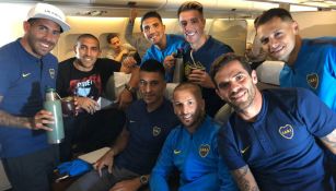 Jugadores de Boca, durante su llegada a Madrid 