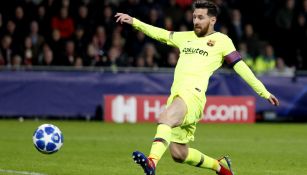 Lionel Messi en acción durante un encuentro ante el PSV 
