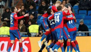 Jugadores del CSKA celebran gol del triunfo contra Real Madrid